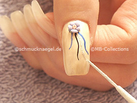 Nail art liner in the colours dark-blue, black and silver-glitter