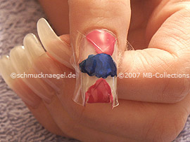 Nail art pen in the colour dark-blue