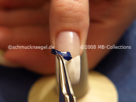 V-shaped French manicure template and tweezers
