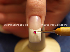 Drop shaped strass stone and spot-swirl