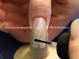 Clear nail lacquer