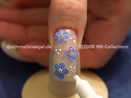 Nail art pen in the colour white