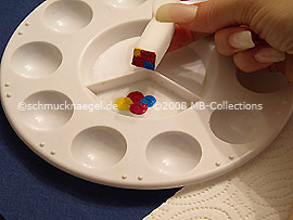 Small sponge with acrylic