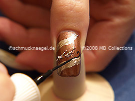 Nail art liner in the colour black