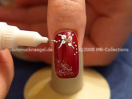 Nail art pen in the colour white