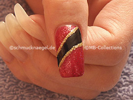 Nail art liner in the colour gold-glitter