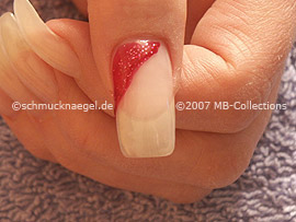 Nail polish in the colour red-glitter