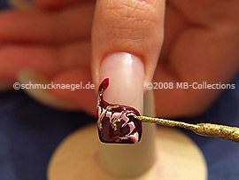 Nail liner in the colour gold-Glitter