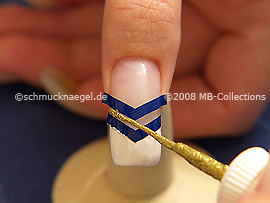 Nail art liner in the colour gold-Glitter