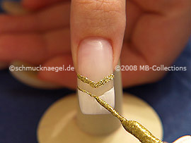 Nail art liner in the colour gold-Glitter
