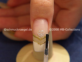 Clear nail lacquer