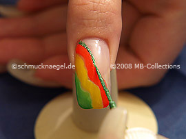 Nail art liner in the colour white