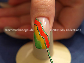 Nail art liner in the colour green-Glitter