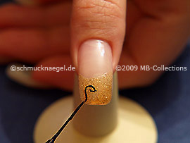 Nail art liner in the colour black