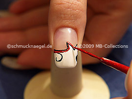 Nail art liner in the colour red-Glitter