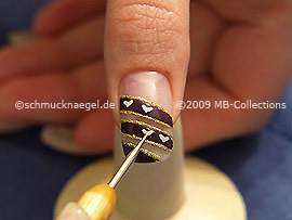 Nail art heart shape