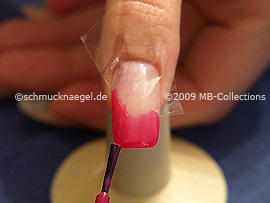 Nail lacquer in the colour pink