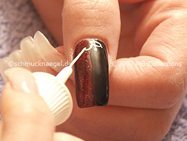 Nail art liner in the colour white