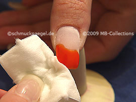 Pad and gel cleanser to remove sticky gel residues