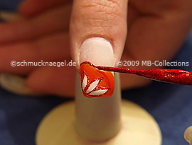 Nail art liner in the colour red-Glitter