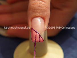 Nail art liner in the colour fuchsia-Glitter