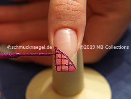 Nail art liner in the colour fuchsia-Glitter