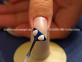 Clear nail lacquer