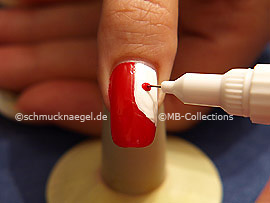 Nail art pen in the colour red