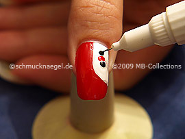 Nail art pen in the colour black