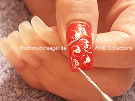 Nail art liner in the colour silver-glitter