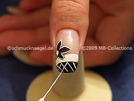 Nail art liner in the colour white