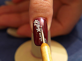 Half pearls and tweezers