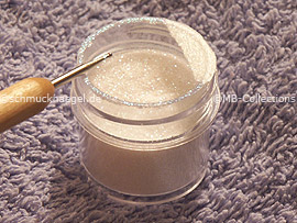 spot-swirl and glitter-powder in white