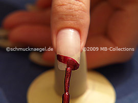 Nail lacquer in the colour copper