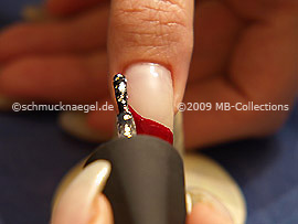 Glitter nail lacquer in silver