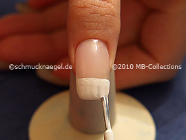 Nail lacquer in the colour white