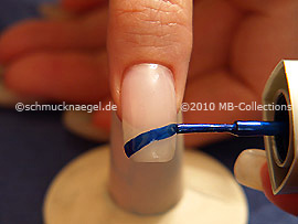 Nail lacquer in the colour blue