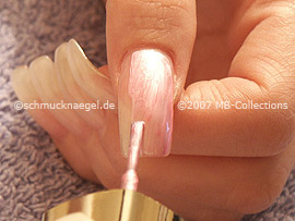 nail polish in the colour pink