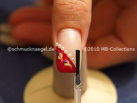 Clear nail lacquer