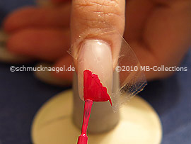Nail lacquer in the colour pink