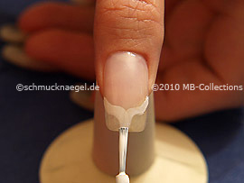 Nail lacquer in the colour white