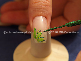 Nail art liner in the colour green-Glitter