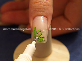 Nail art pen in the colour white