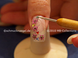 Triangular strass stones and the spot-swirl