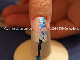 Nail lacquer in the colour blue-Glitter