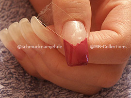 nail art pen in the colour lavender