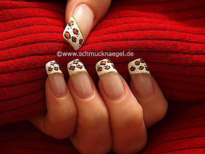 French fingernail design with nail art liner
