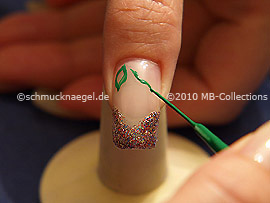 Nail art liner in the colour green