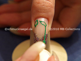 Nail art liner in the colour green