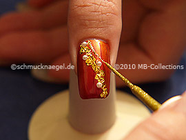 Nail art liner in the colour gold-Glitter